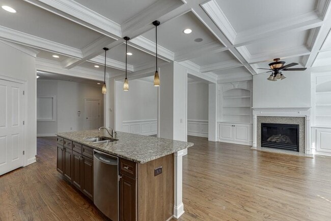 Building Photo - 6925 Fellowship Ln