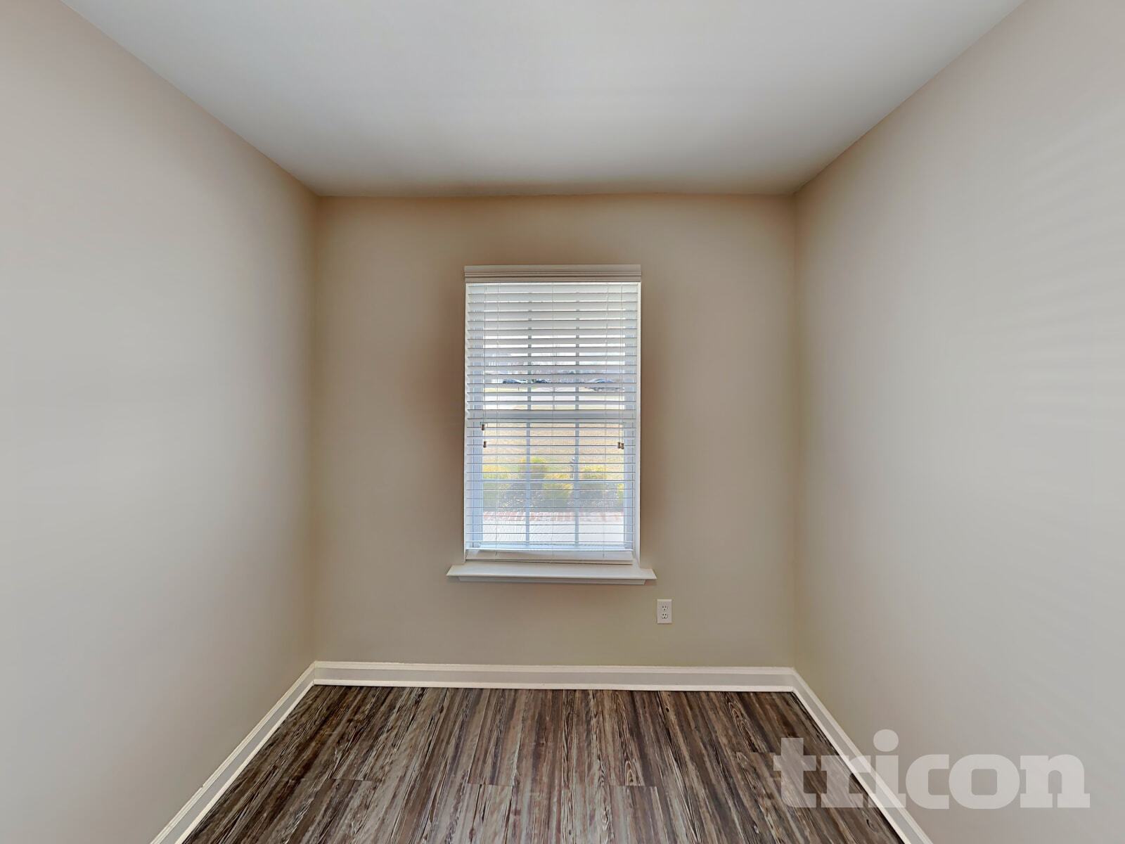 Building Photo - 304 Longfellows Ln