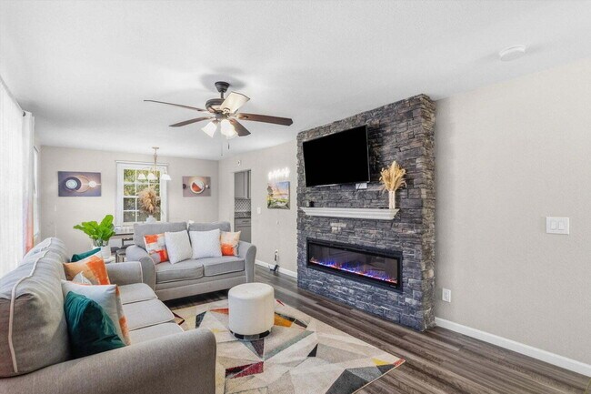 Building Photo - FULLY FURNISHED NORTH AUGUSTA HOME