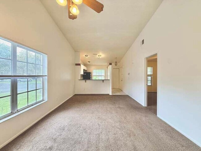 Building Photo - 599 Capistrano Ct