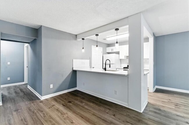 Building Photo - 3009 Hawthorne Pl