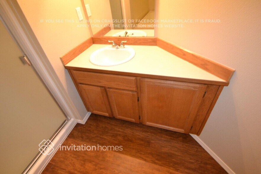 Building Photo - 4835 204th St Ct E