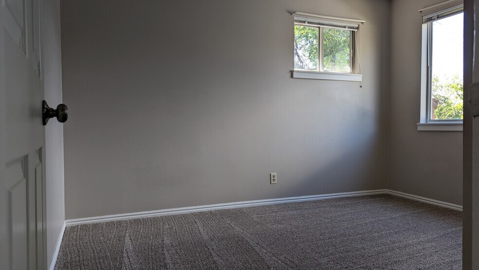 Building Photo - 3771 Orchard Ave