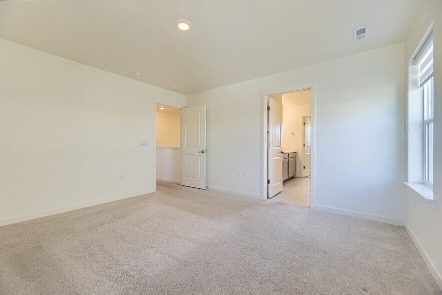 Master Bedroom - 17826 Dandy Brush Dr