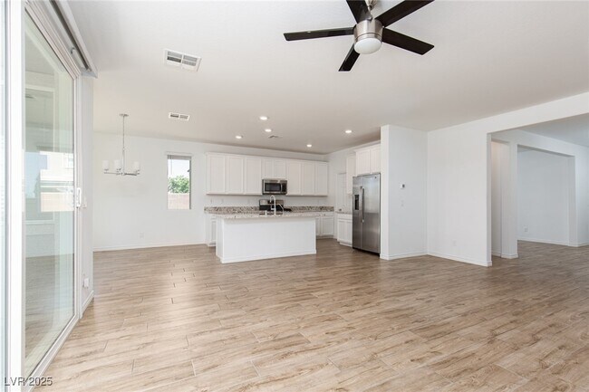 Building Photo - 1639 Dire Wolf Ave
