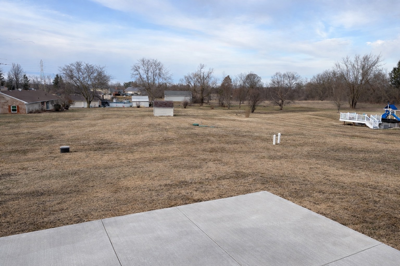 Building Photo - 3140 Springmill West Rd