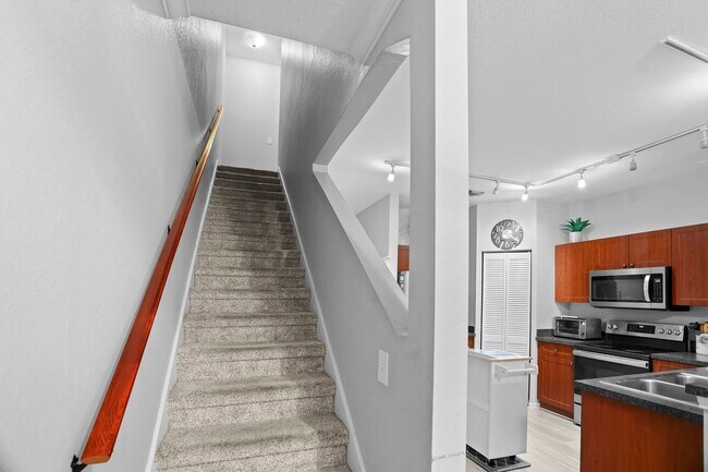 Building Photo - 2173 Tuscany Trace