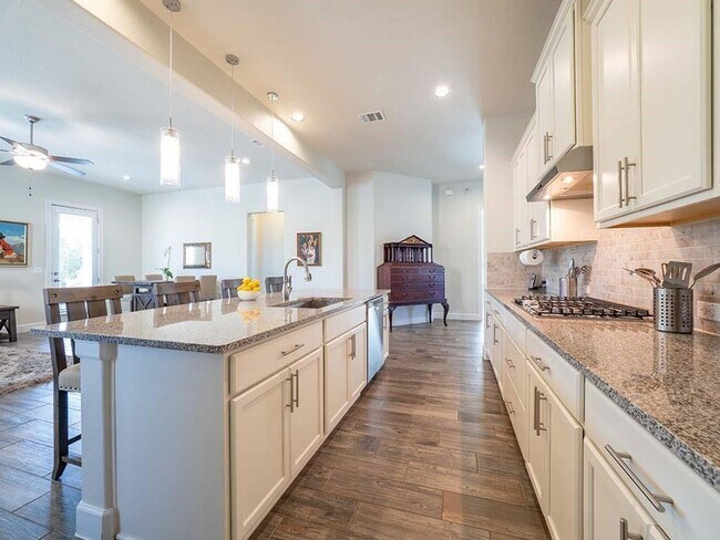 Building Photo - 14900 Via Del Corso Dr