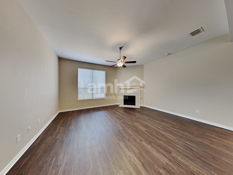 Building Photo - 1218 Kynette Dr
