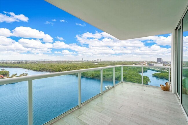 Building Photo - 400 Sunny Isles Blvd