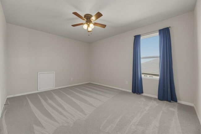 Building Photo - 125 Exeter Cove