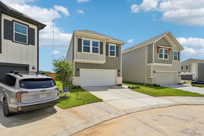 Building Photo - 4215 Pne Spgs Ct
