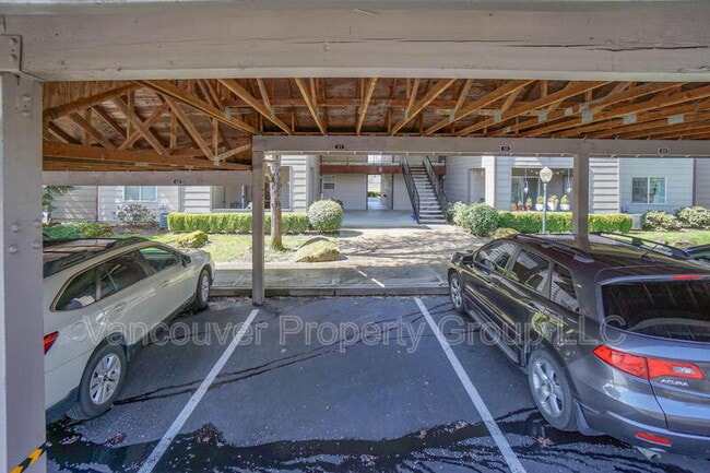 Building Photo - 14019 NE 20th Ave