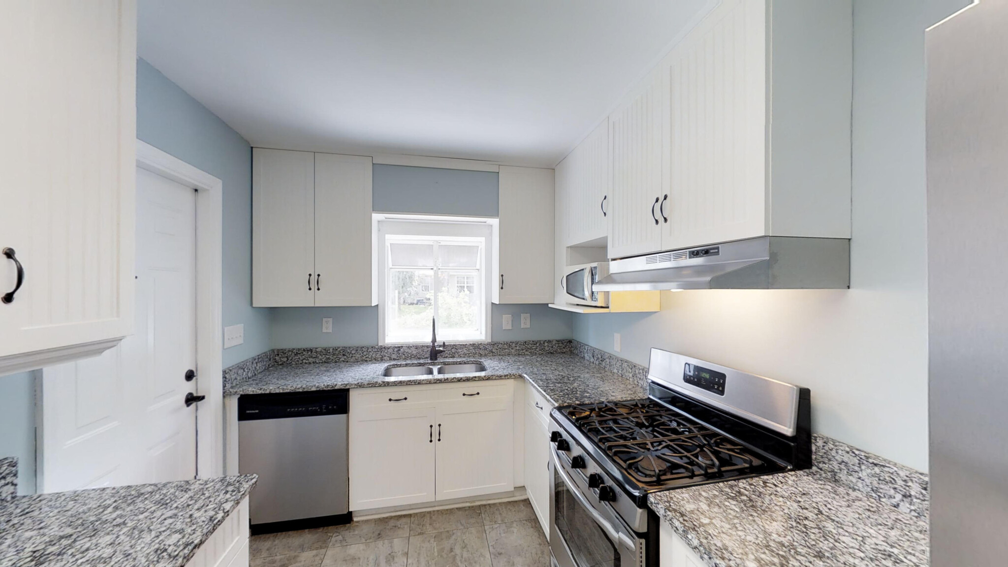 Building Photo - 1801 E 59th St