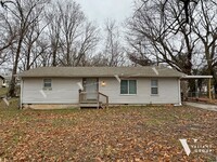 Building Photo - Cozy, Ranch-Style 3-Bedroom Rental Home in...