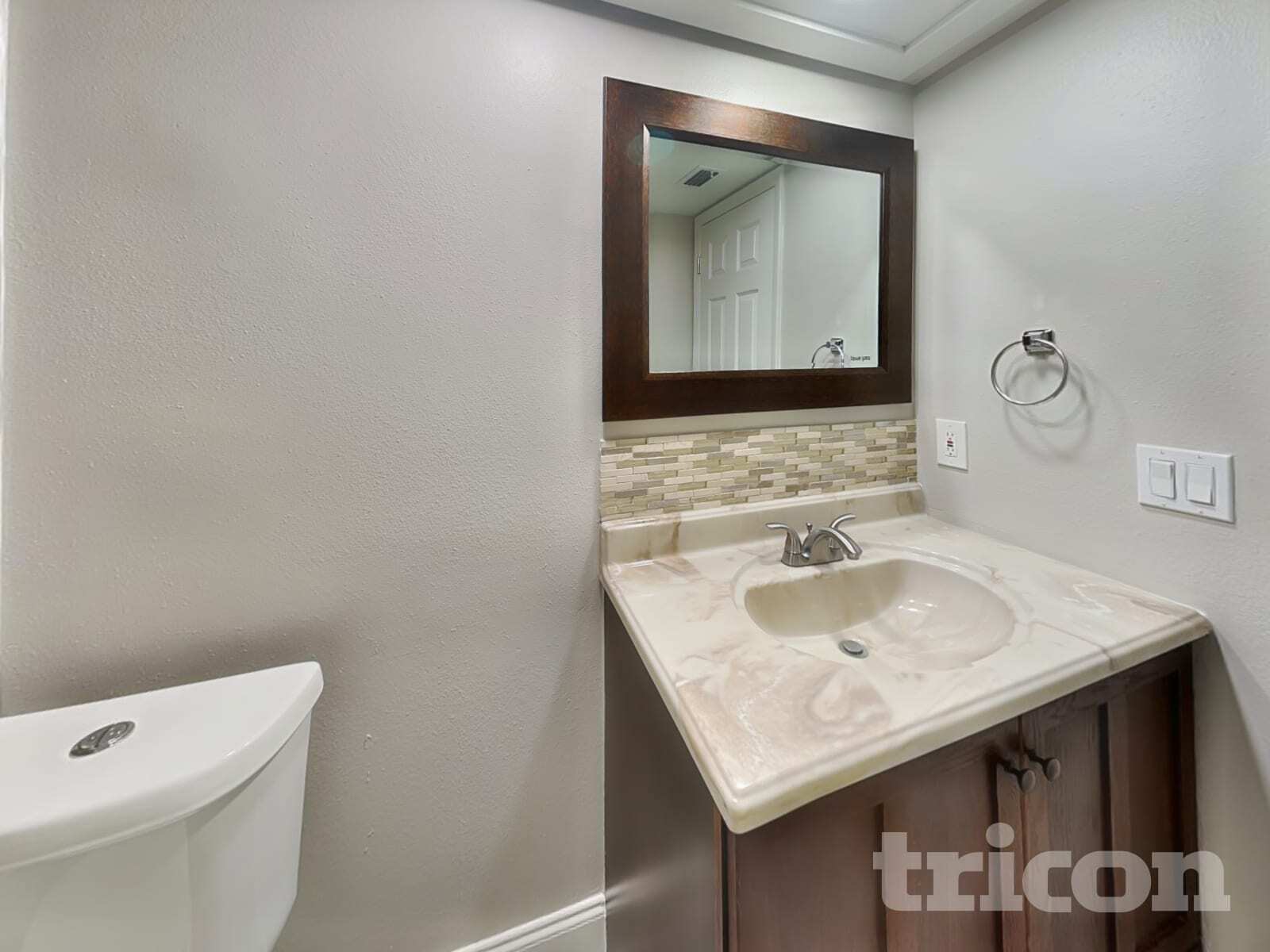 Building Photo - 10391 Lear St