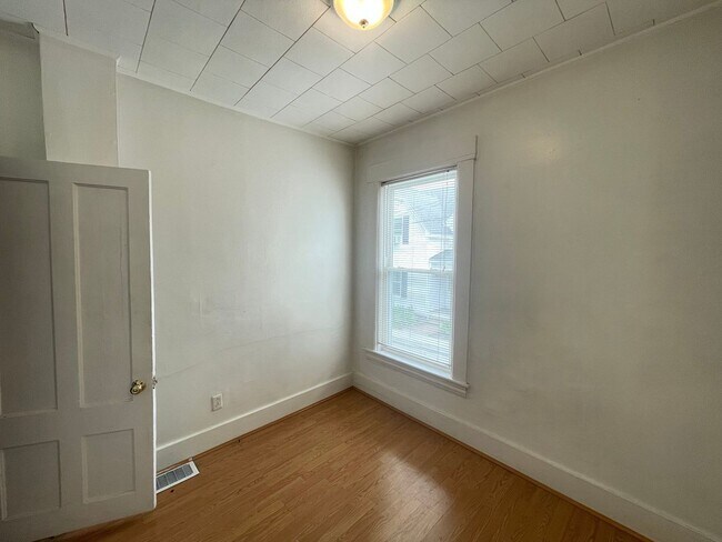 Building Photo - 119 Cypress St