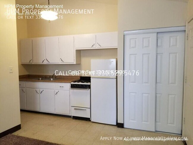 Building Photo - 2365 Newton-