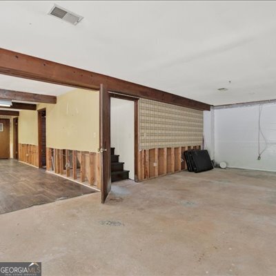 Building Photo - 3270 Brookview Dr