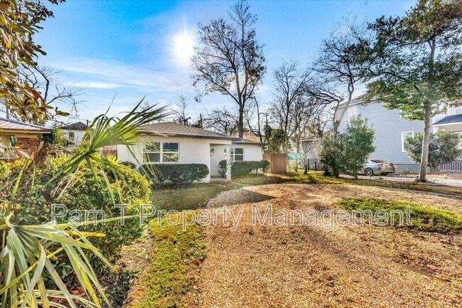 Building Photo - 511 E 32nd St