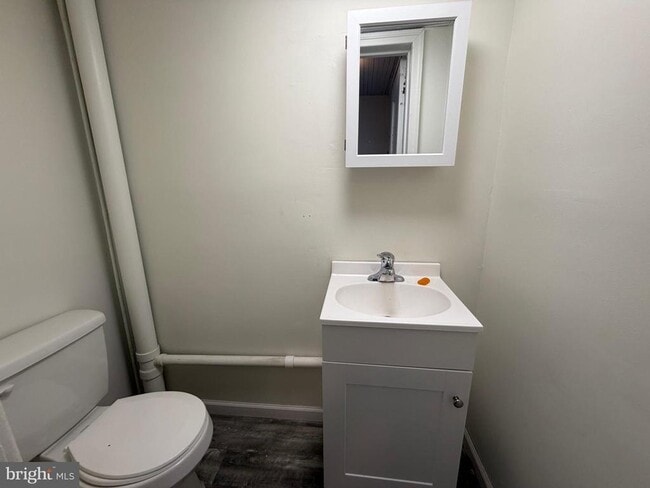 Building Photo - 1552 Delaware Ave