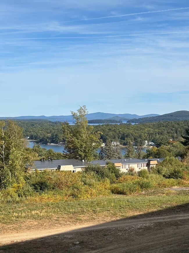 Building Photo - Cedar Lodge 201