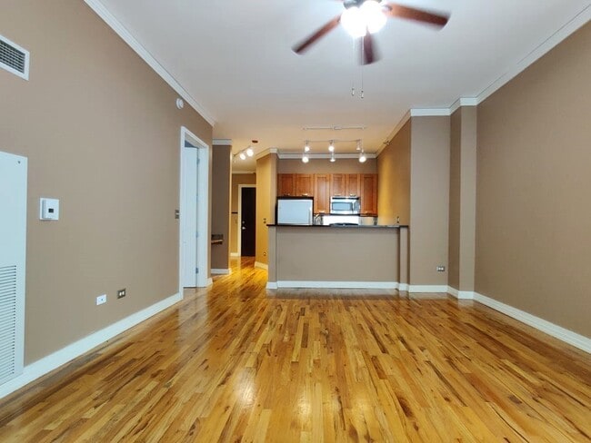 Building Photo - 170 W Polk St