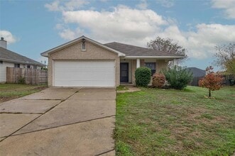 Building Photo - 112 Ames Cove