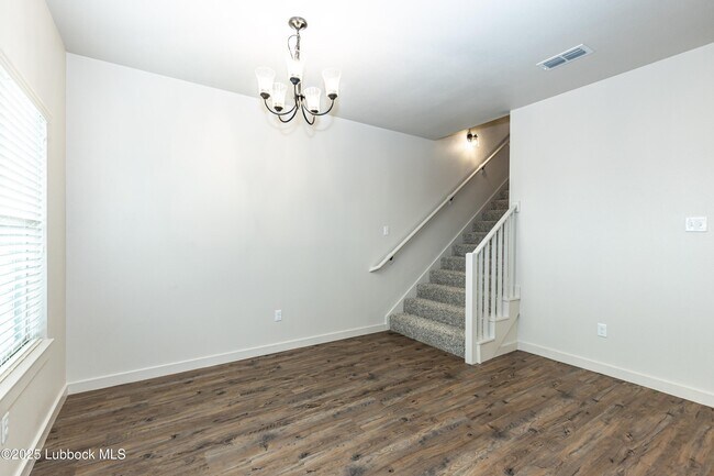 Building Photo - 2527 138th St