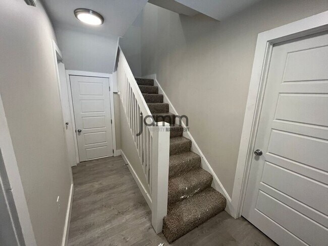 Building Photo - 1966 Randall Rd