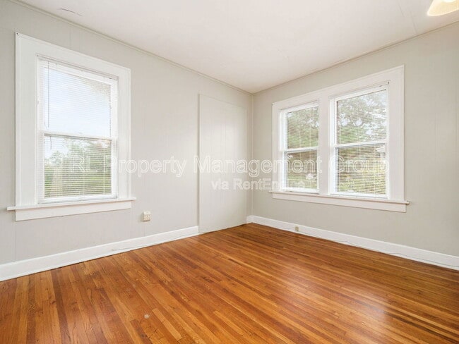 Building Photo - 219 Olentangy St