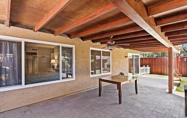 Building Photo - 13842 Midgrove Ct