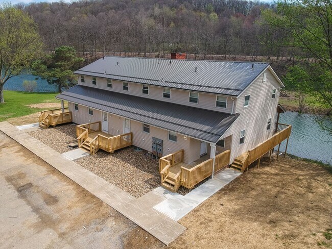 Building Photo - 153 Kathleen Dr