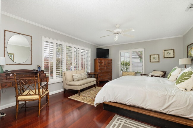 Building Photo - 10 Sailfish Ln
