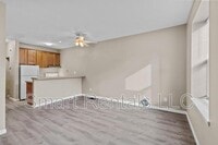 Building Photo - 3831 McRee Ave