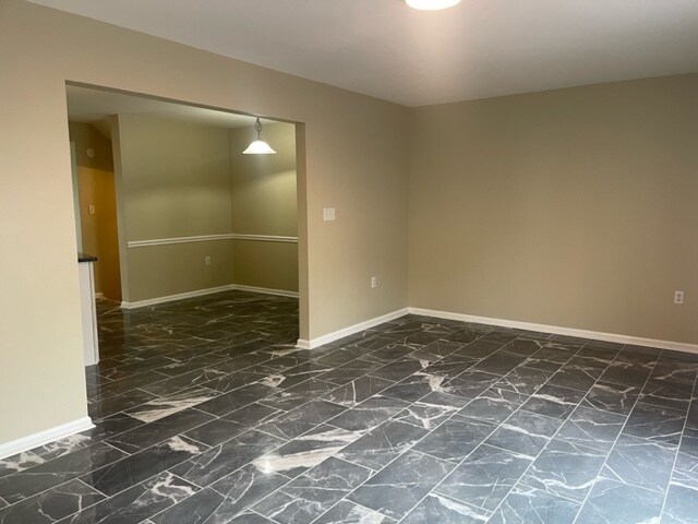 Building Photo - 59 Brentwood St