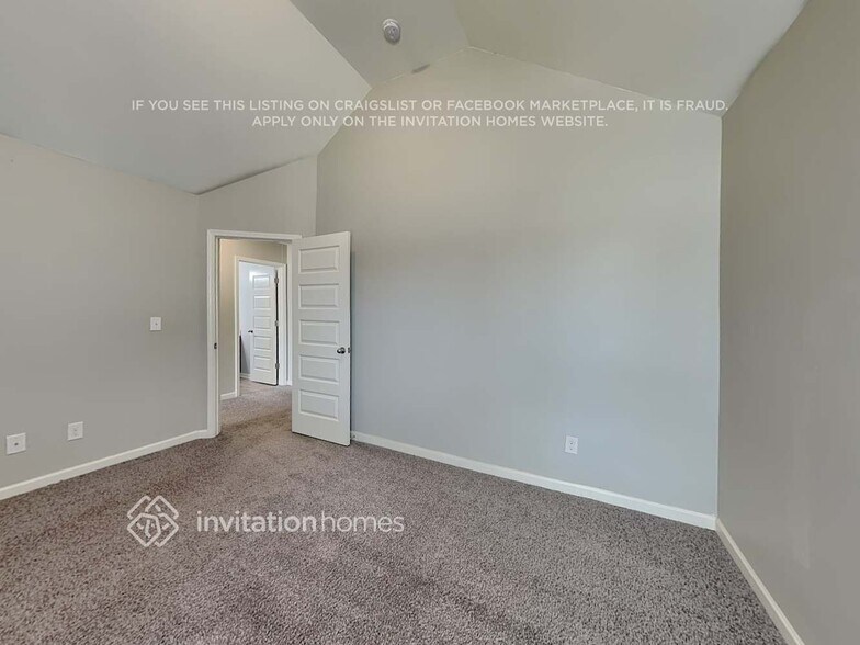 Building Photo - 2629 Cornwall Dr