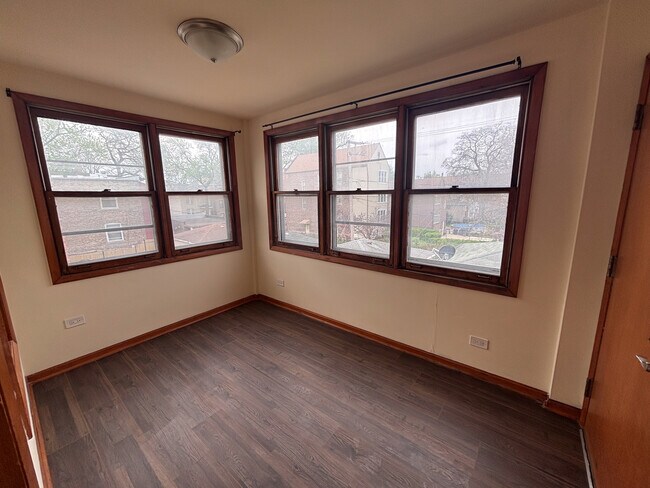 Building Photo - 3354 S Lituanica Ave