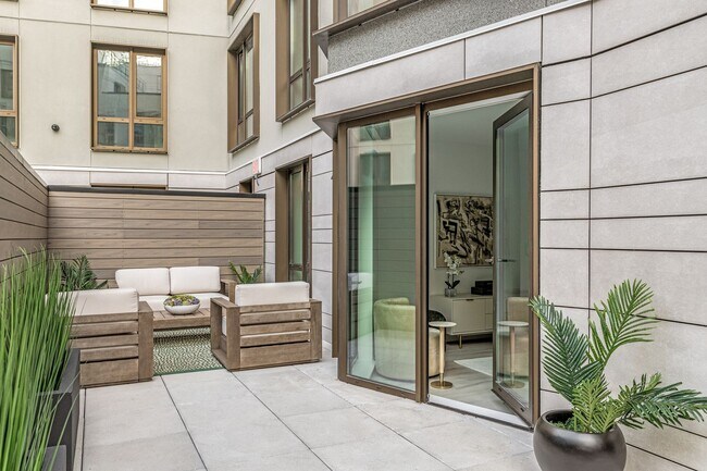 Building Photo - 2971 Shell Rd