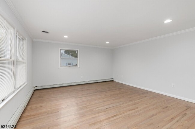 Building Photo - 4 Coppola St