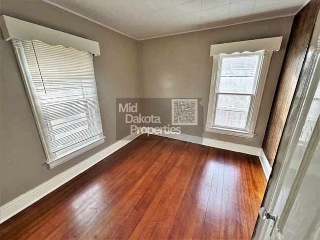 Building Photo - 735 S Wisconsin- 5 bedroom, 2 bathroom house