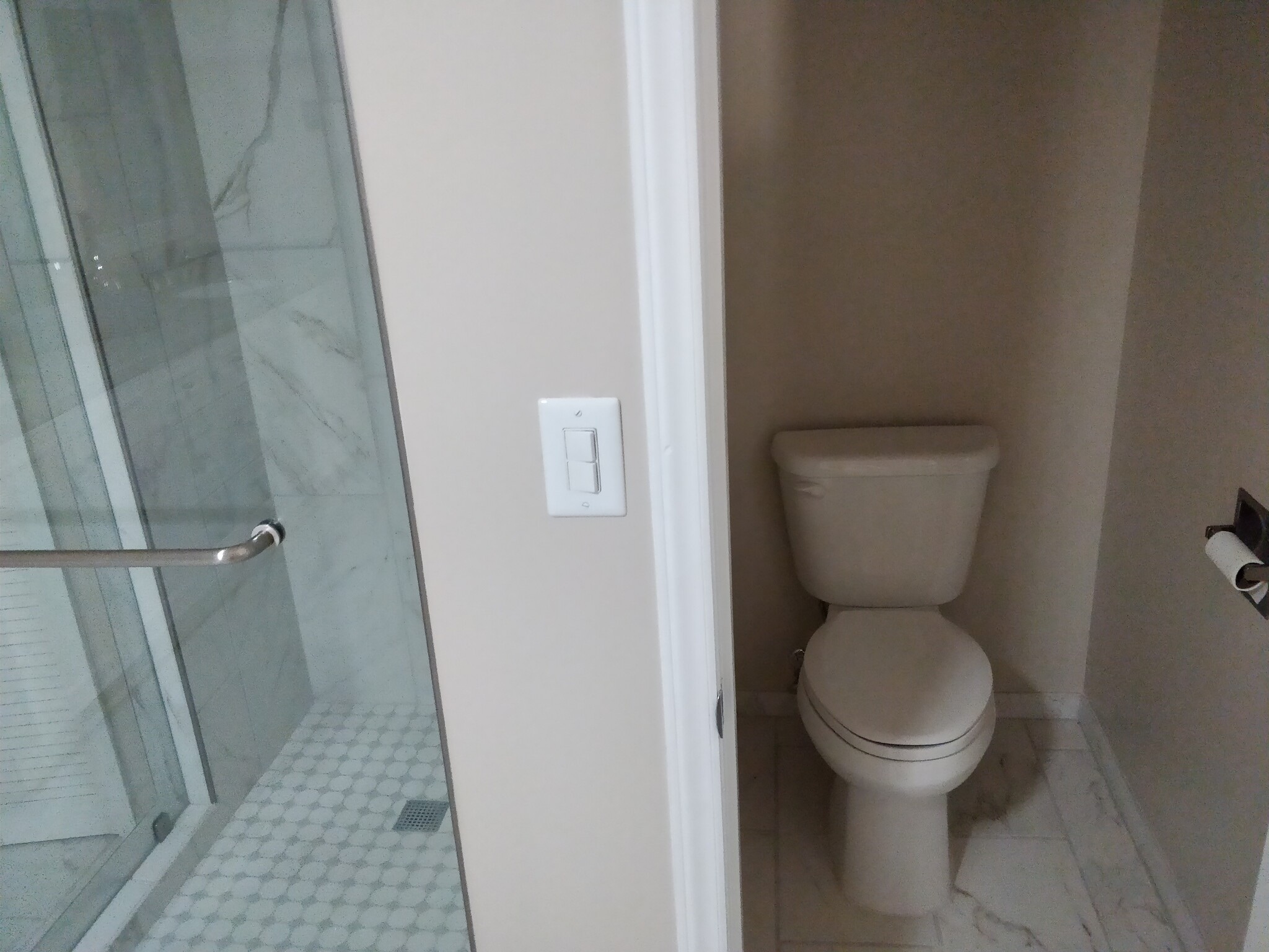 Building Photo - 2320 Carson Drive