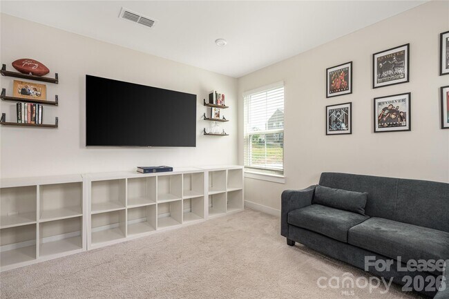 Building Photo - 1636 Tundra Ln