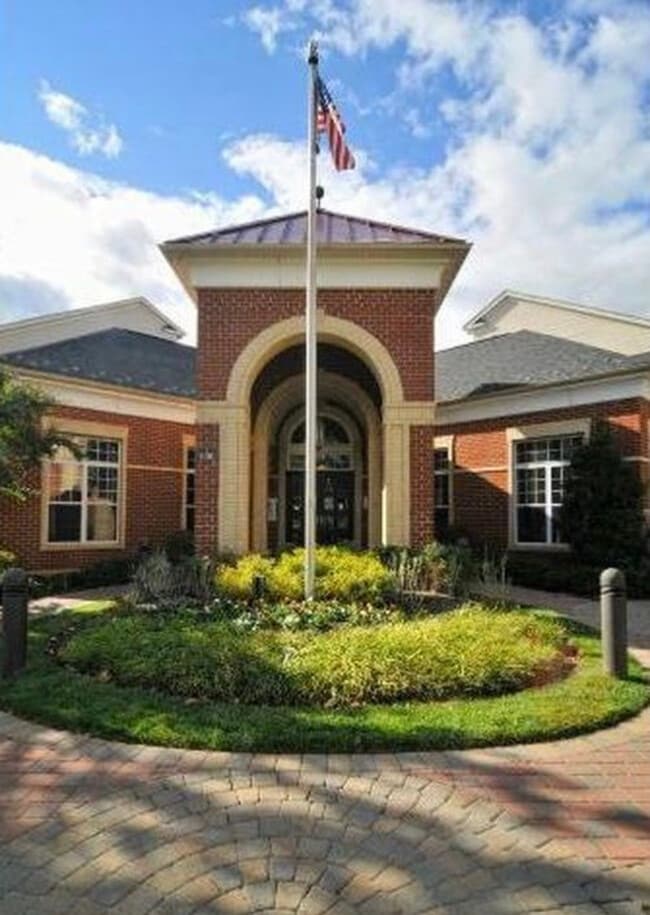 Building Photo - 11377 Aristotle Dr