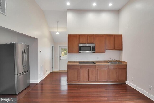 Building Photo - 8229 Jumpers Hole Rd