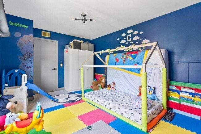 Building Photo - 3571 SW Sunset Trace Cir