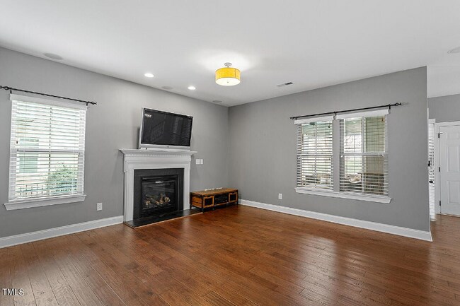 Building Photo - 2120 Glade Valley Ln