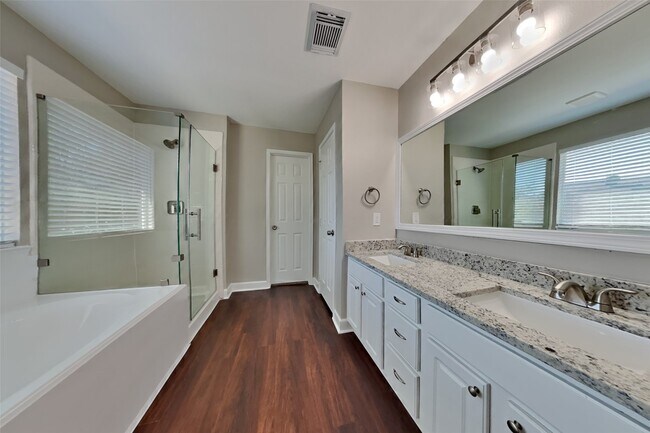 Building Photo - 32126 Willow Creek Park