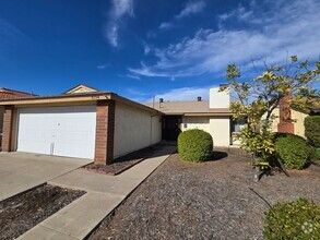 Building Photo - Single Story Mira Mesa Home