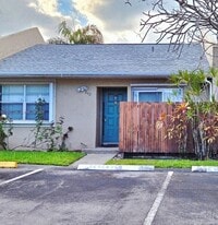 Building Photo - 842 Banks Rd